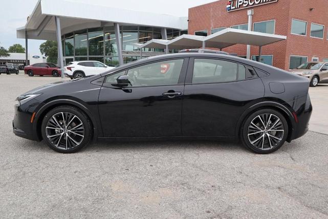 Photo of 2023 Black Toyota Prius