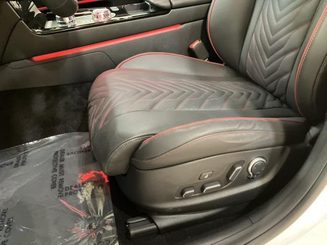 Photo of 2025 Alta White Genesis G80