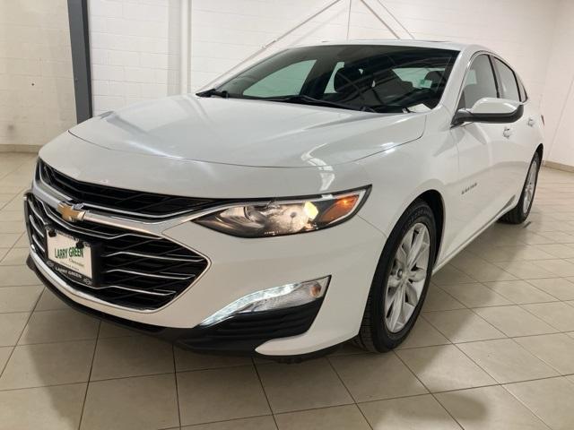 Photo of 2022 Summit White Chevrolet Malibu
