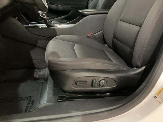 Photo of 2022 Summit White Chevrolet Malibu