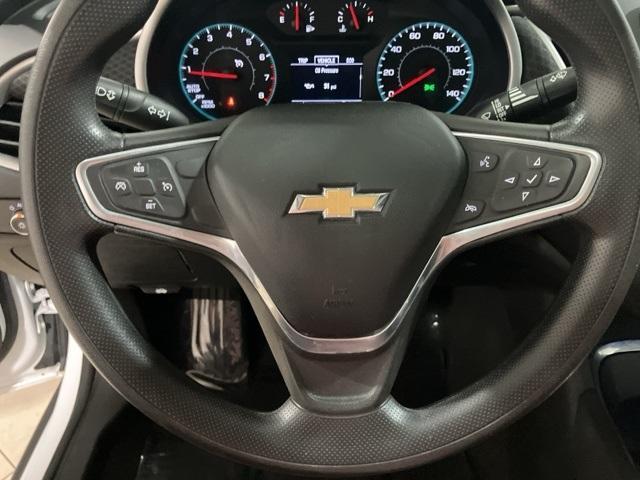Photo of 2022 Summit White Chevrolet Malibu