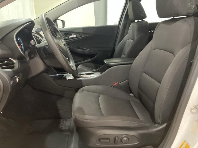 Photo of 2022 Summit White Chevrolet Malibu