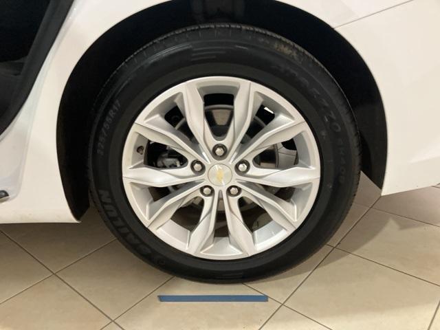 Photo of 2022 Summit White Chevrolet Malibu