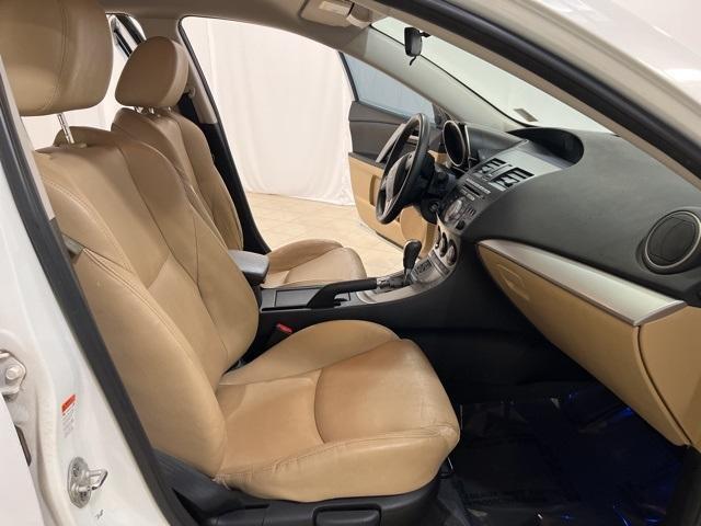 Photo of 2010 Crystal White Pearl Mica Mazda Mazda3