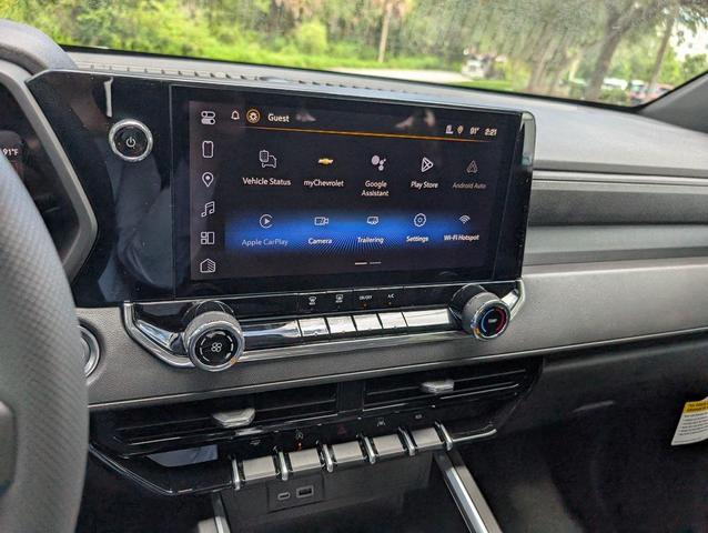 Photo of 2026 Summit White Chevrolet Colorado