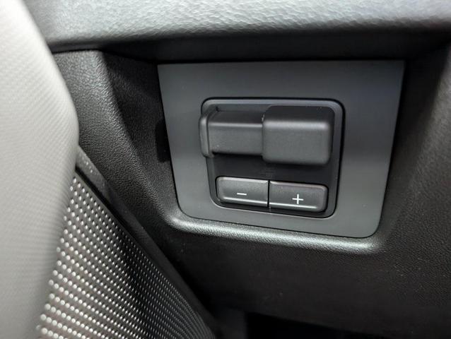 Photo of 2026 Summit White Chevrolet Colorado