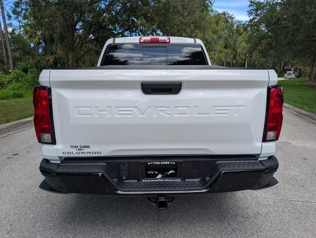 Photo of 2026 Summit White Chevrolet Colorado