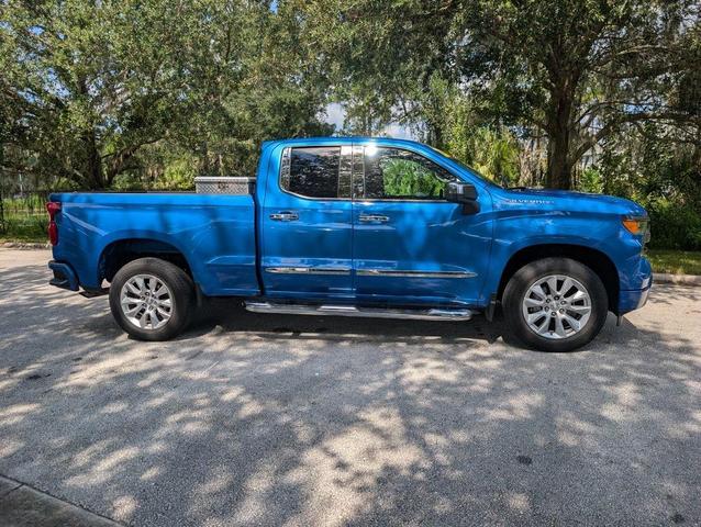 Photo of 2022 Glacier Blue Metallic Chevrolet Silverado 1500