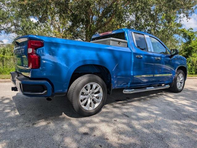 Photo of 2022 Glacier Blue Metallic Chevrolet Silverado 1500