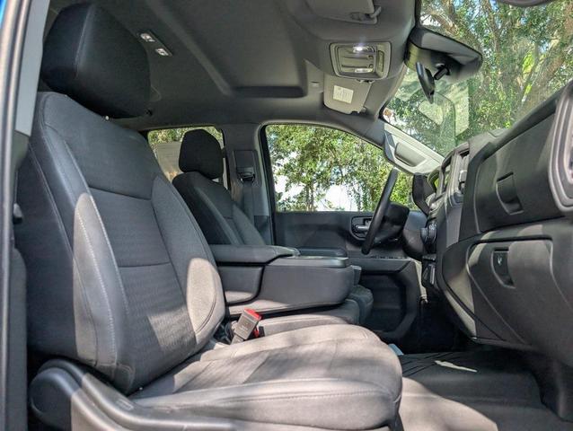 Photo of 2022 Glacier Blue Metallic Chevrolet Silverado 1500