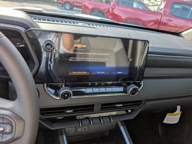 Photo of 2025 Snowdrift Metallic Chevrolet Colorado
