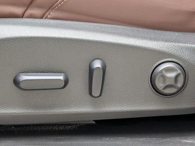 Photo of 2018 Bronze Alloy Metallic Buick Envision