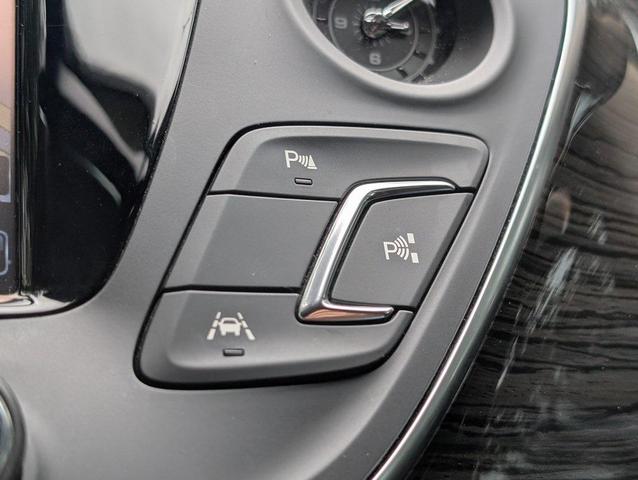 Photo of 2018 Bronze Alloy Metallic Buick Envision