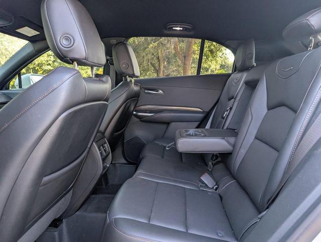 Photo of 2021 Crystal White Tricoat Cadillac XT4