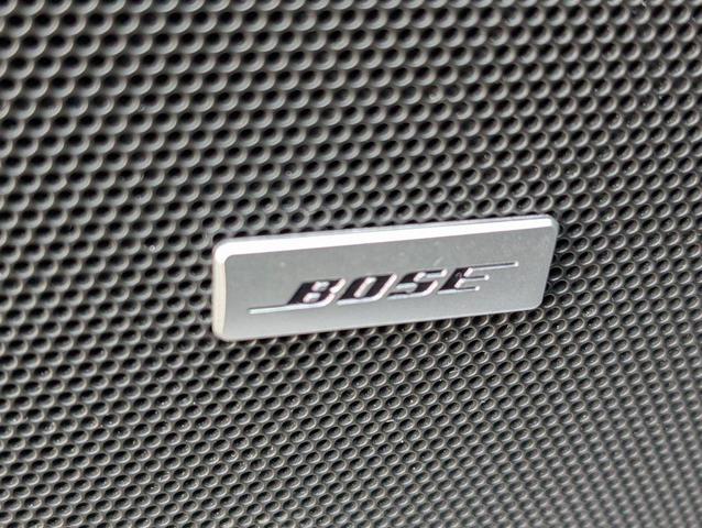 Photo of 2021 Iridescent Pearl Tricoat Chevrolet Traverse