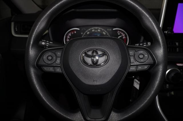 Photo of 2025 Gray Toyota RAV4