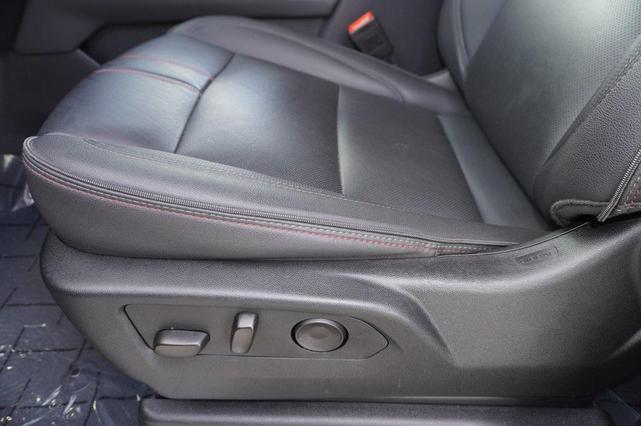 Photo of 2025 Dark Ash Metallic Chevrolet Suburban