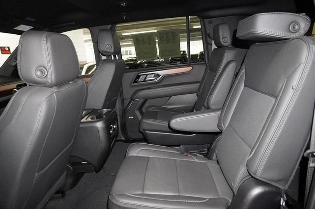 Photo of 2025 Onyx Black GMC Yukon XL