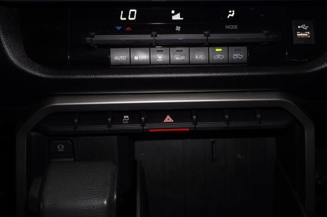 Photo of 2023 Ice Cap Toyota Tundra