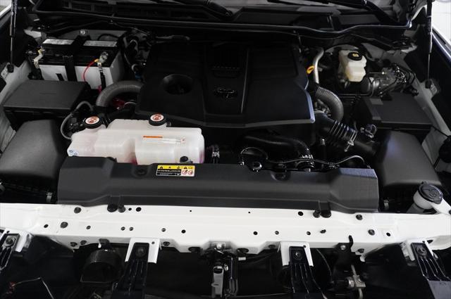 Photo of 2023 Ice Cap Toyota Tundra