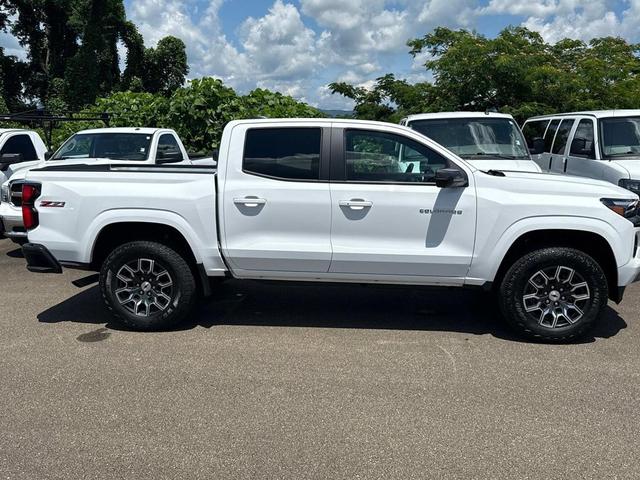 Photo of 2025 Summit White Chevrolet Colorado