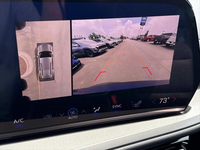 Photo of 2025 Lakeshore Blue Metallic Chevrolet Traverse
