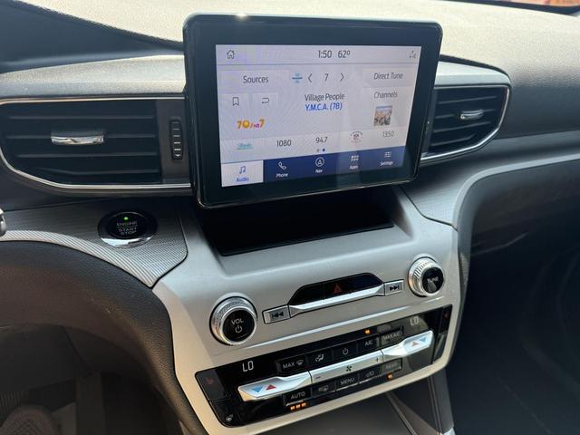 Photo of 2021 Gray Ford Explorer