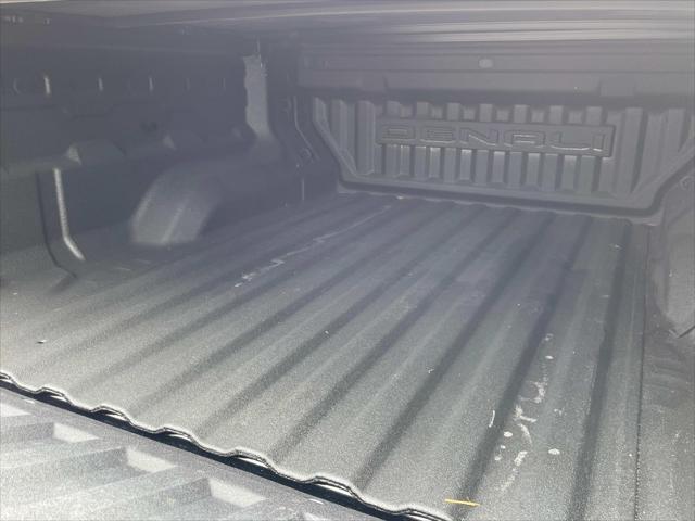 Photo of 2024 Onyx Black GMC Canyon