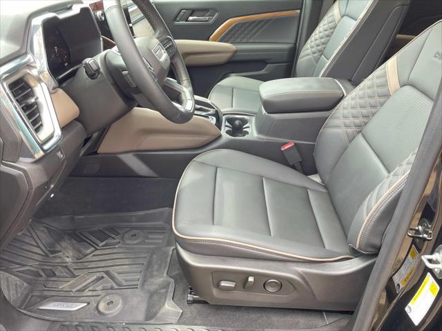 Photo of 2024 Onyx Black GMC Canyon