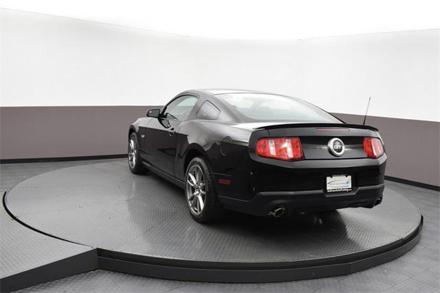 Photo of 2011 Ebony Ford Mustang