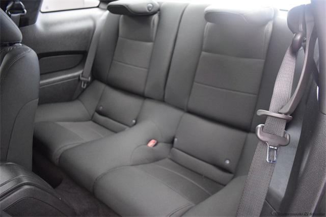 Photo of 2011 Ebony Ford Mustang