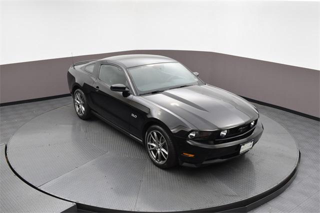 Photo of 2011 Ebony Ford Mustang