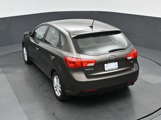 Photo of 2011 Bronze Kia Forte