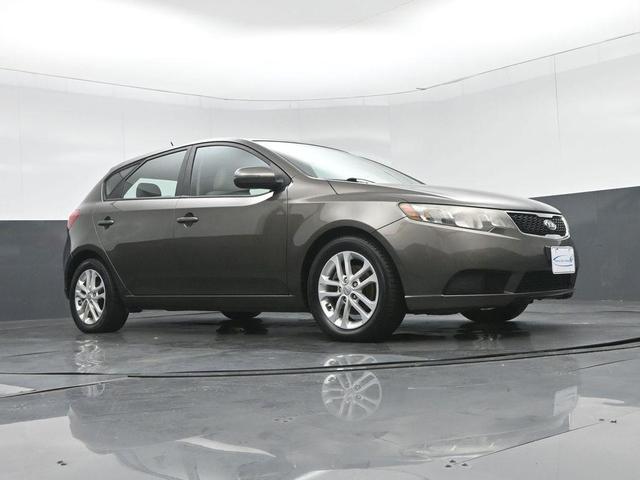 Photo of 2011 Bronze Kia Forte