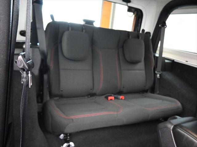 Photo of 2021 Bright White Clearcoat Jeep Wrangler