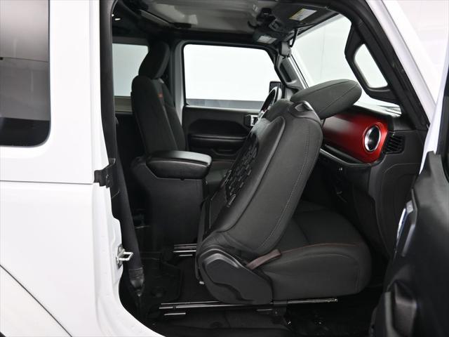 Photo of 2021 Bright White Clearcoat Jeep Wrangler