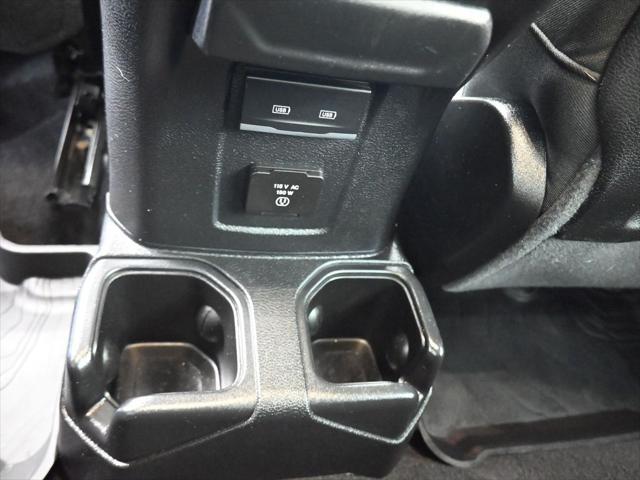 Photo of 2021 Bright White Clearcoat Jeep Wrangler