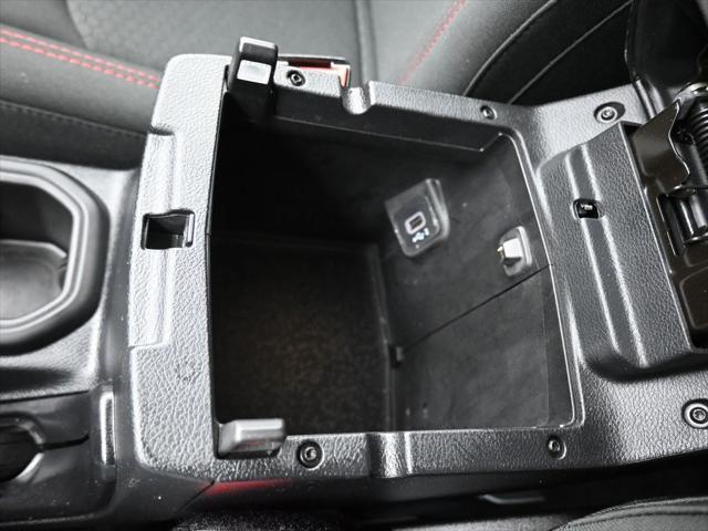 Photo of 2021 Bright White Clearcoat Jeep Wrangler