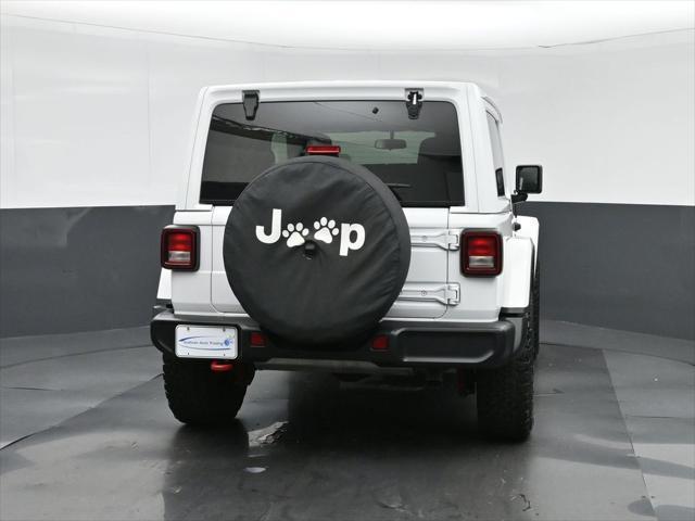 Photo of 2021 Bright White Clearcoat Jeep Wrangler