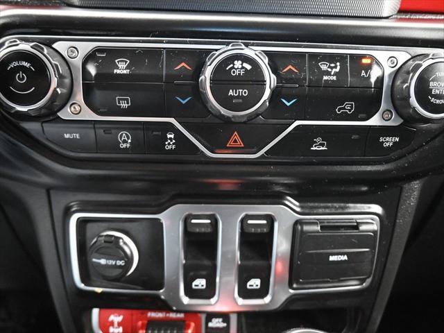 Photo of 2021 Bright White Clearcoat Jeep Wrangler