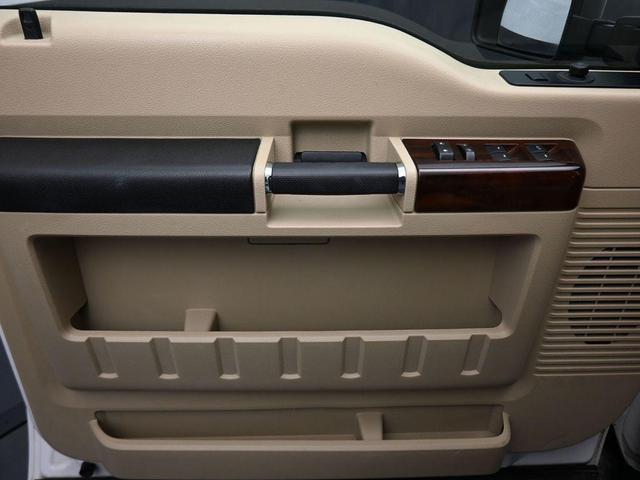Photo of 2010 White Platinum Metallic Tri-Coat Ford F-250