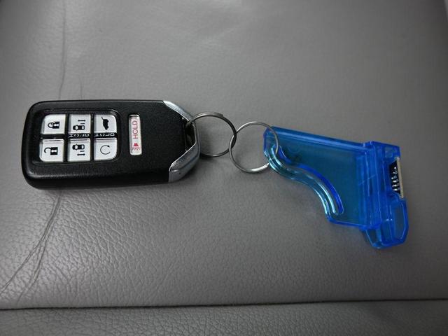 Photo of 2019 Pacific Pewter Metallic Honda Odyssey