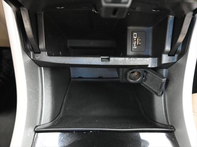 Photo of 2016 White Orchid Pearl Honda Accord