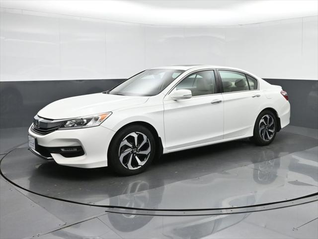 Photo of 2016 White Orchid Pearl Honda Accord