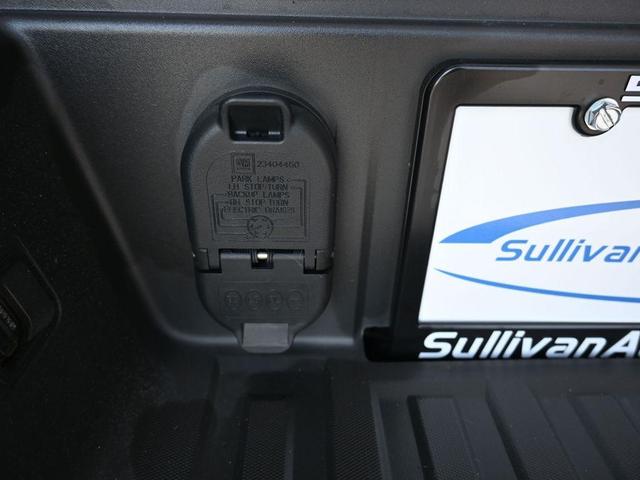 Photo of 2019 Graphite Metallic Chevrolet Silverado 1500
