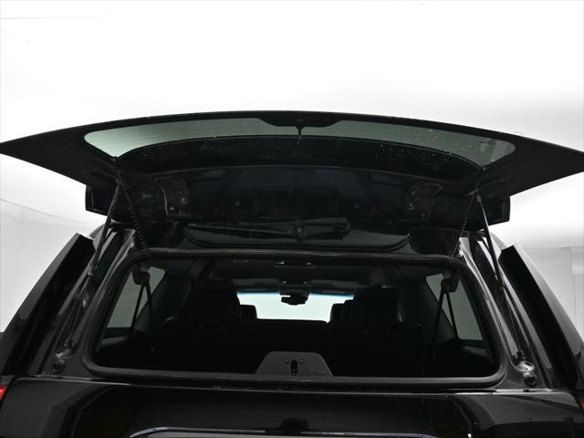 Photo of 2020 Onyx Black GMC Yukon XL