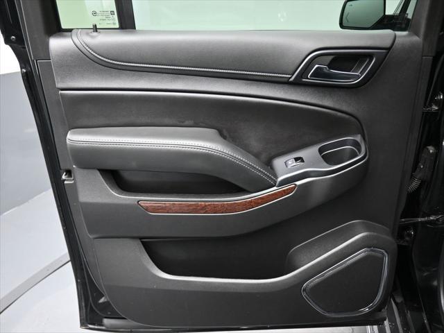 Photo of 2020 Onyx Black GMC Yukon XL
