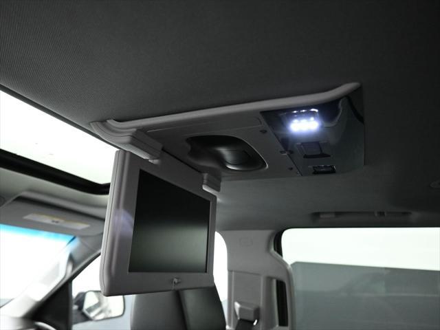 Photo of 2020 Onyx Black GMC Yukon XL