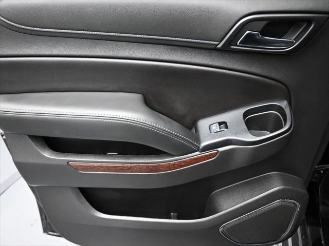 Photo of 2020 Onyx Black GMC Yukon XL