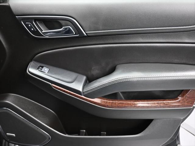 Photo of 2020 Onyx Black GMC Yukon XL